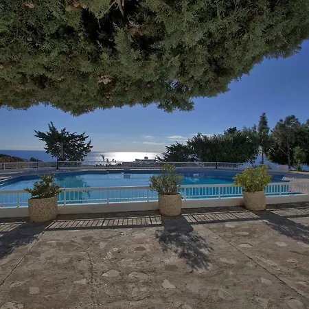 Apartmán Ikaria Village Magnificent 2 Bed With Sea Views