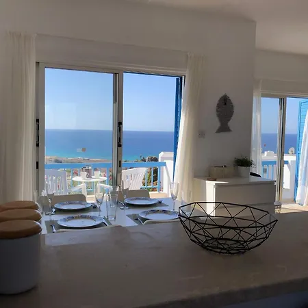 Paphos - 2 Bed Apt, Amazing Sea Views, Pool, 15 Min Walk To דירה