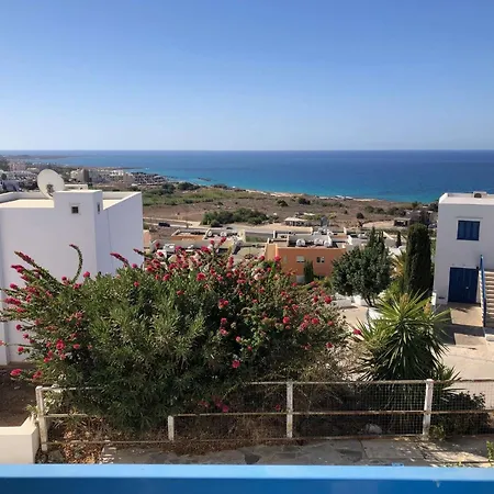 Paphos - 2 Bed Apt, Amazing Sea Views, Pool, 15 Min Walk To *