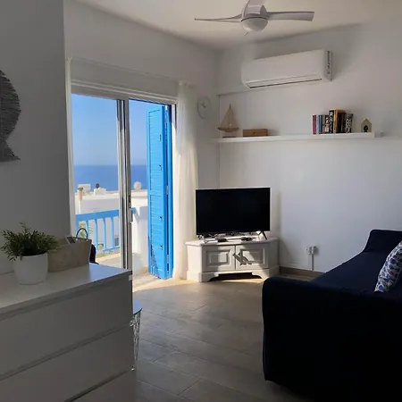 Paphos - 2 Bed Apt, Amazing Sea Views, Pool, 15 Min Walk To * Klorakas