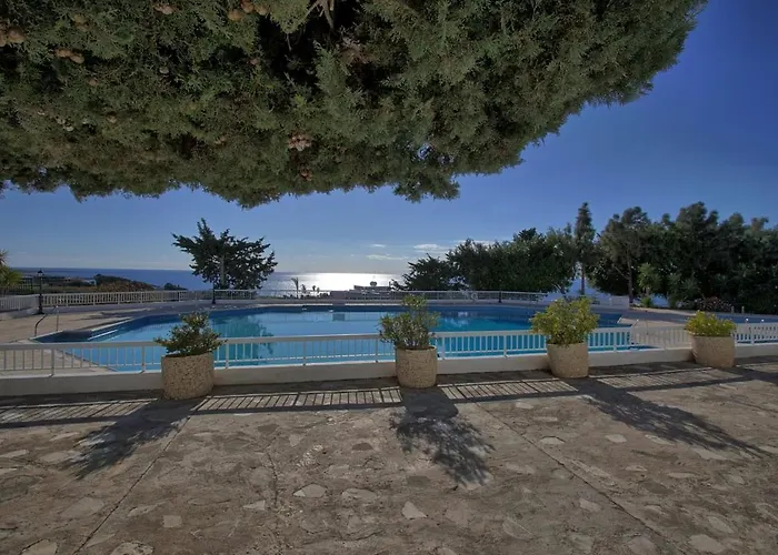 Daire Ikaria Village Magnificent 2 Bed With Sea Views